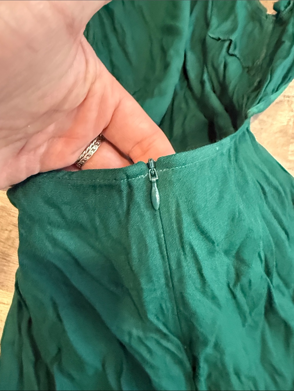 Reformation backless romper - Picture 4 of 5